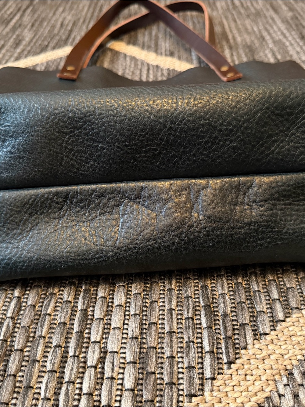 Portland Leather Tote - Picture 3 of 4